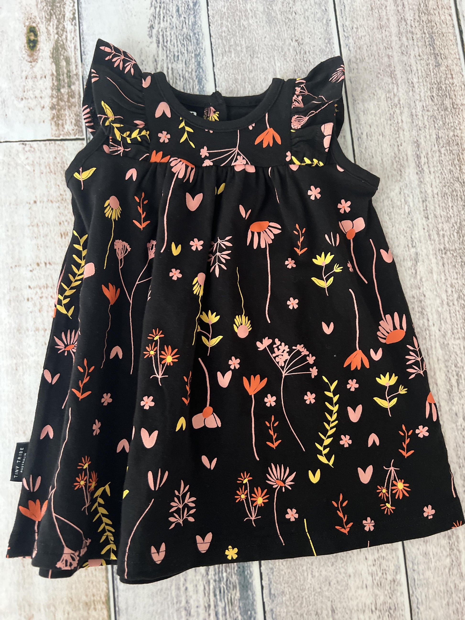Tiny Tribe Girls Black | Pink floral Dress Size: 3-6 months Black | Pink floral