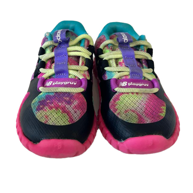 New Balance Girls Black | Pink Sneakers Size: 6.5 Toddler Black | Pink