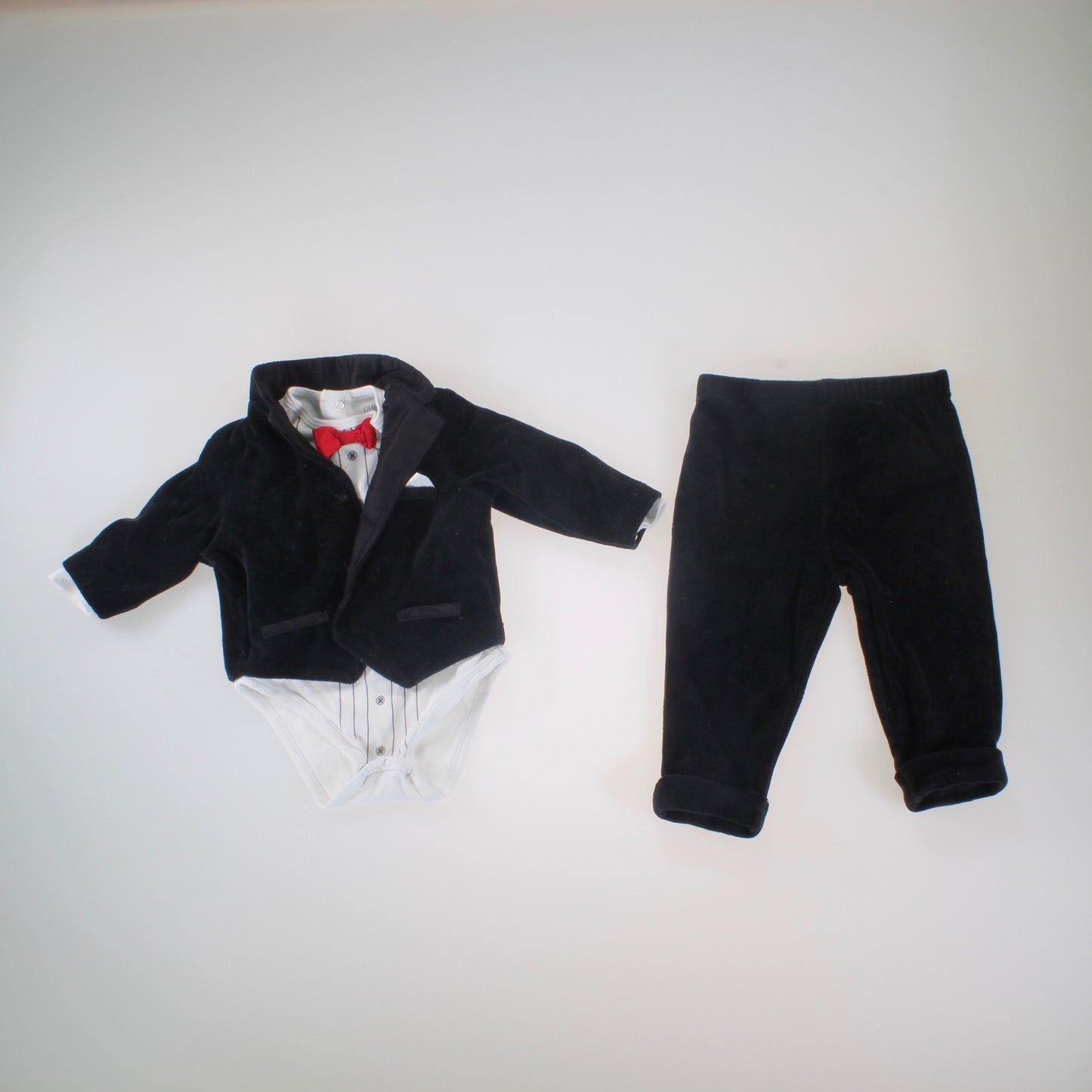 Little Me Boys Black | Red | White Special Occasion Outfit Size: 9 Months Black | Red | White