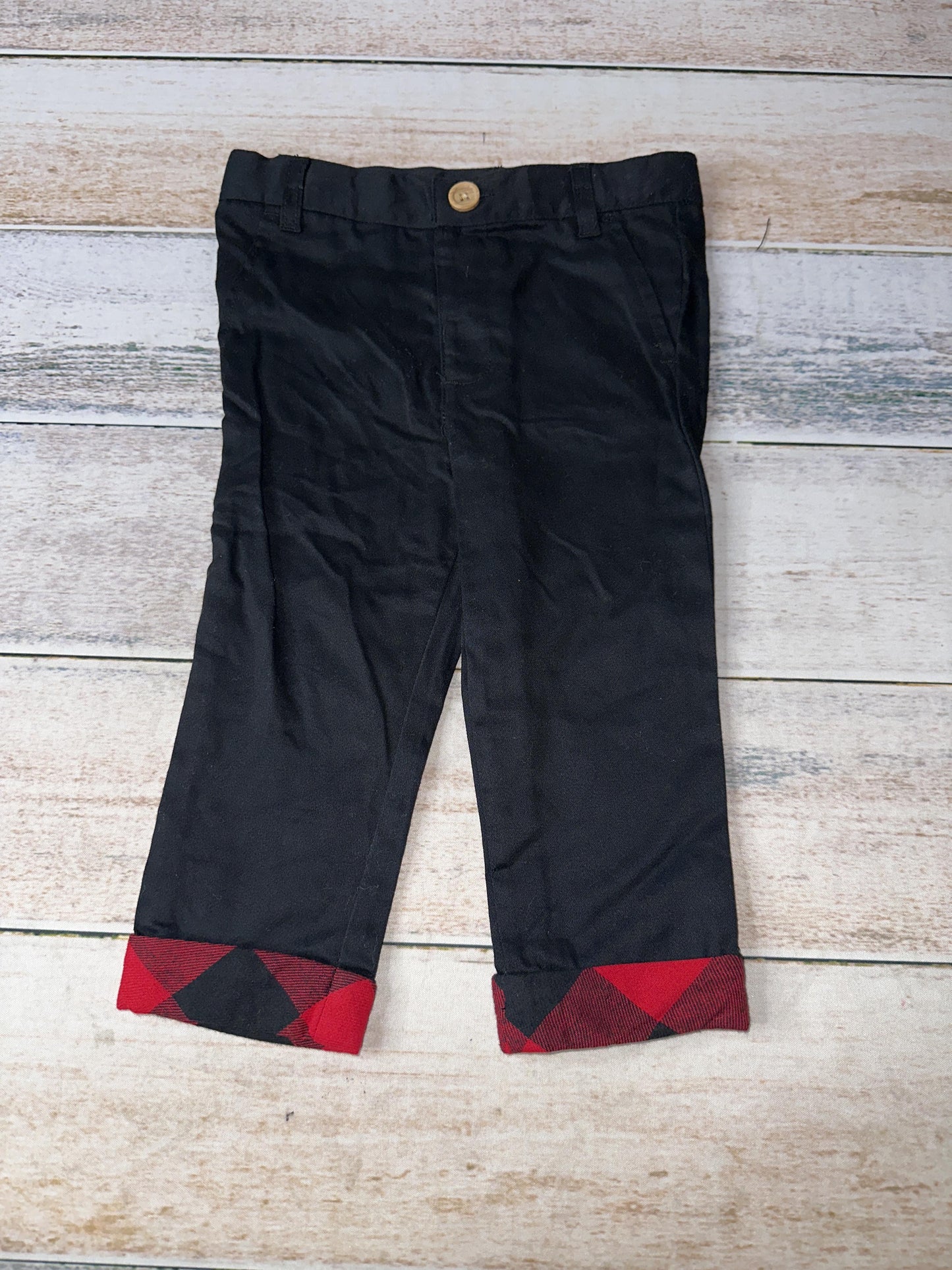 Tommy Bahama Boys Black | Red Pants Size: 12 months Black | Red