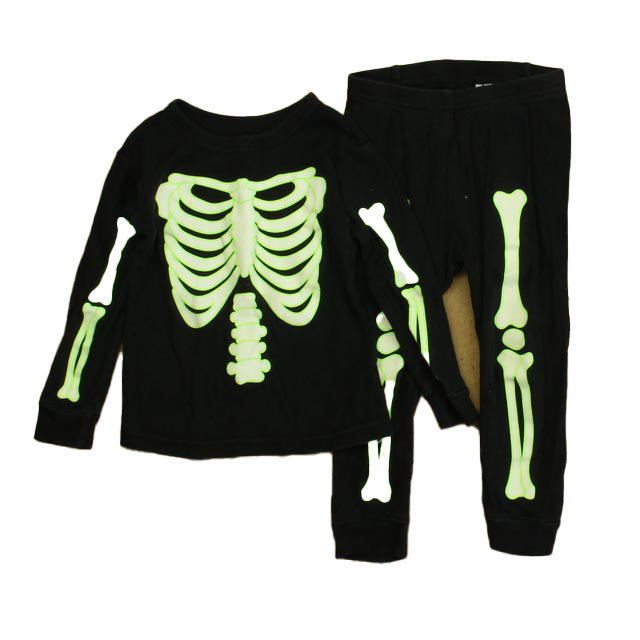 Gap Boys Black Skeleton 2-piece Pajamas Size: 2T Black Skeleton