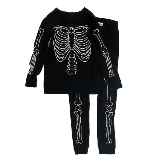 Gap Boys Black Skeleton 2-piece Pajamas Size: 6 Years Black Skeleton