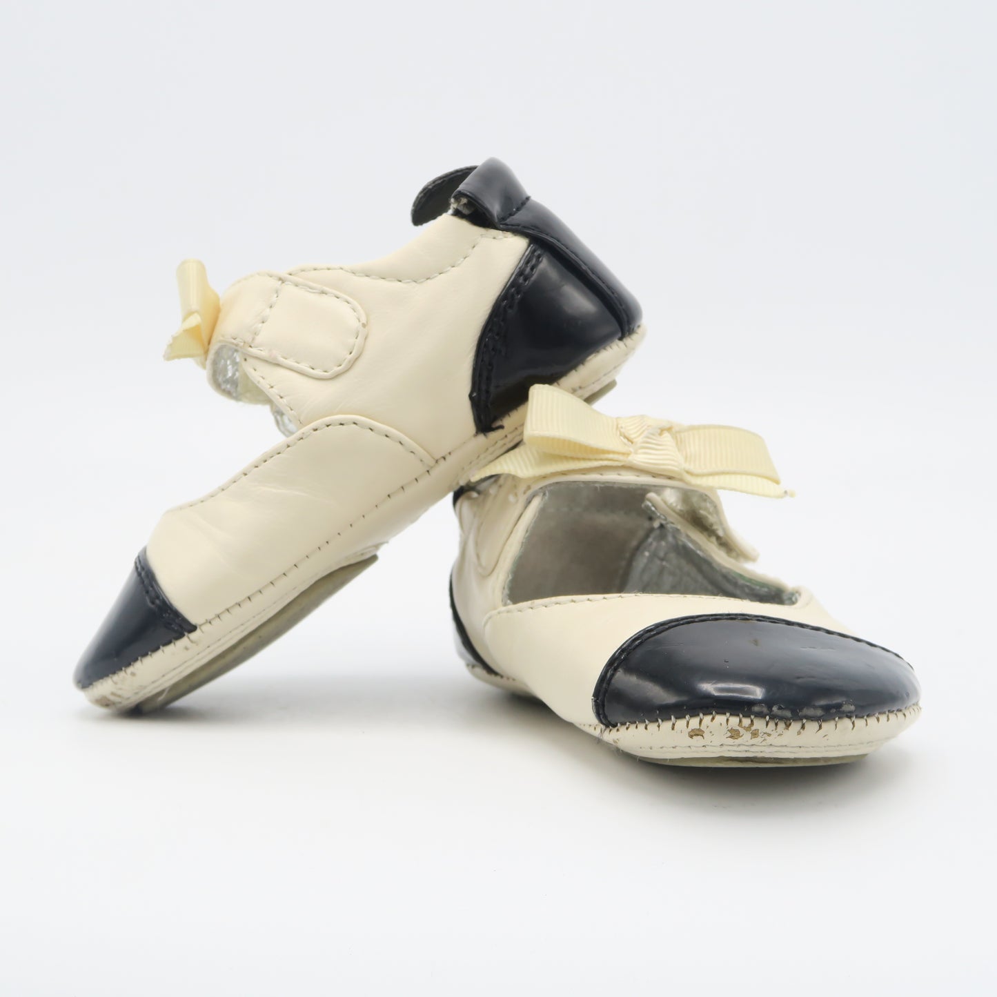 Cole Haan Girls Black | Tan Shoes Size: 3 Infant Black | Tan