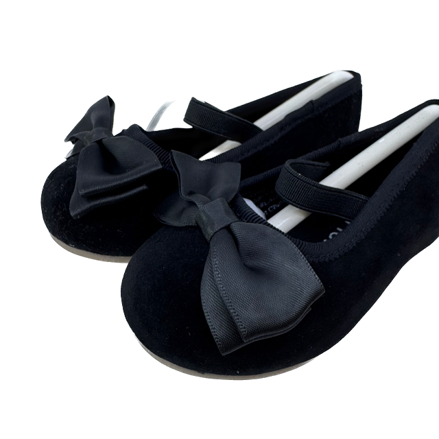 Felix & Flora Girls Black Velvet Shoes Size: 5T Black Velvet