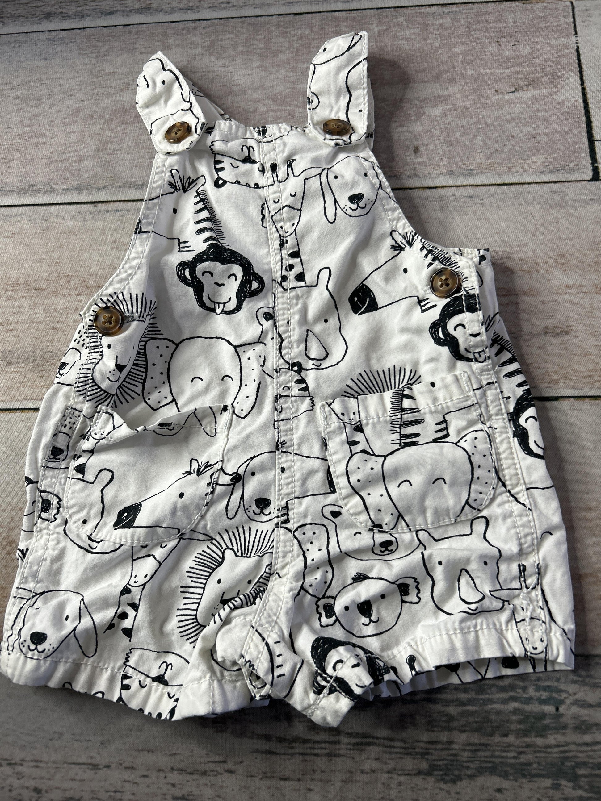 Carters Unisex Black | whiite | animals Romper Size: 3m Black | whiite | animals