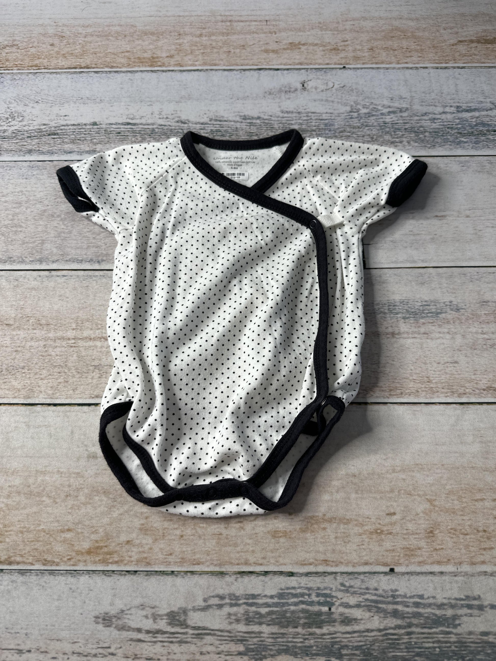 Under The Nile Unisex Black | White | Dots Onesie Size: 6-9 months Black | White | Dots