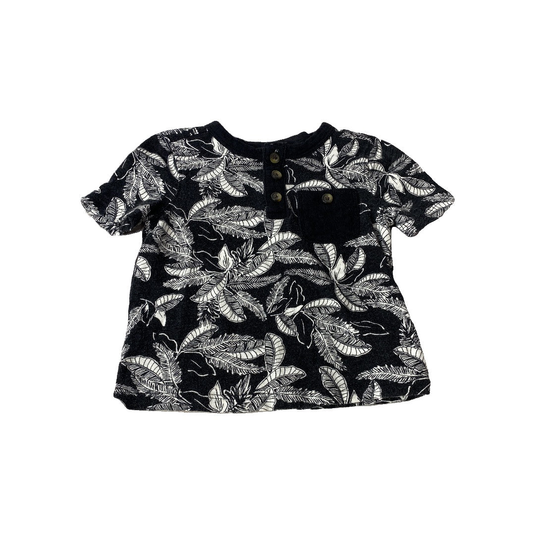 Old Navy Boys Black | White | Flowers T-Shirt Size: 12-18 months Black | White | Flowers