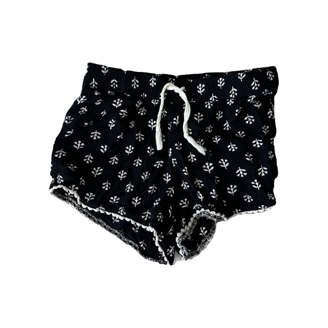 Old Navy Girls Black | White | Flowers Shorts Size: 5 Black | White | Flowers