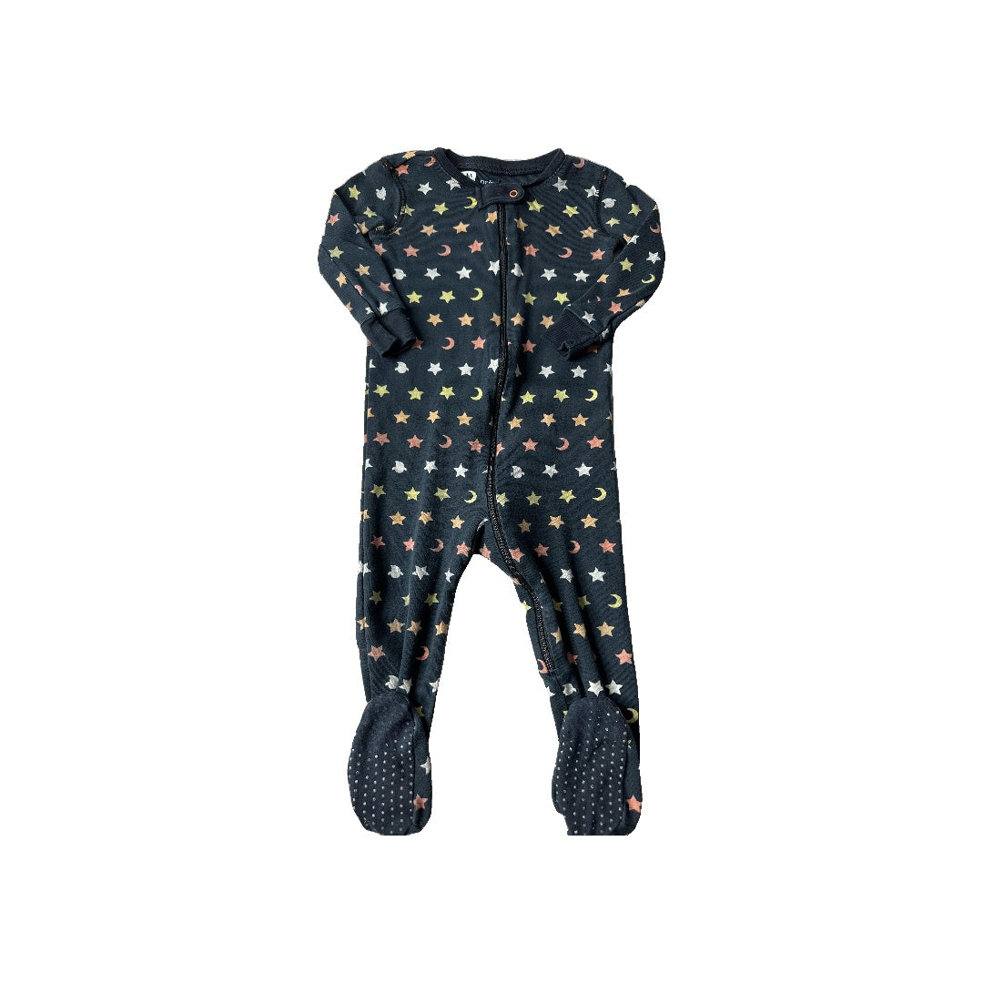 Primary Boys Black | White | orange | Yellow Pajamas Size: 12-18 months Black | White | orange | Yellow