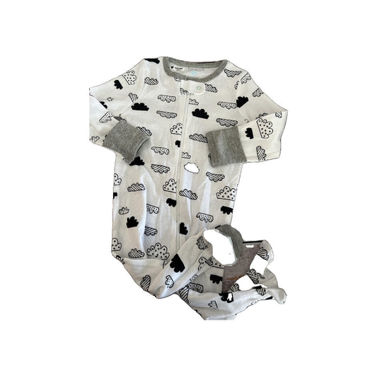 Cloud Island Unisex Black | White | Pattern Pajamas Size: 6-9 months Black | White | Pattern