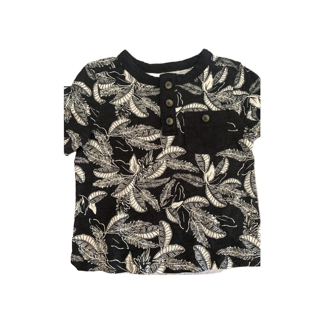 Old Navy Boys Black | White | Pattern T-Shirt Size: 12-18 months Black | White | Pattern