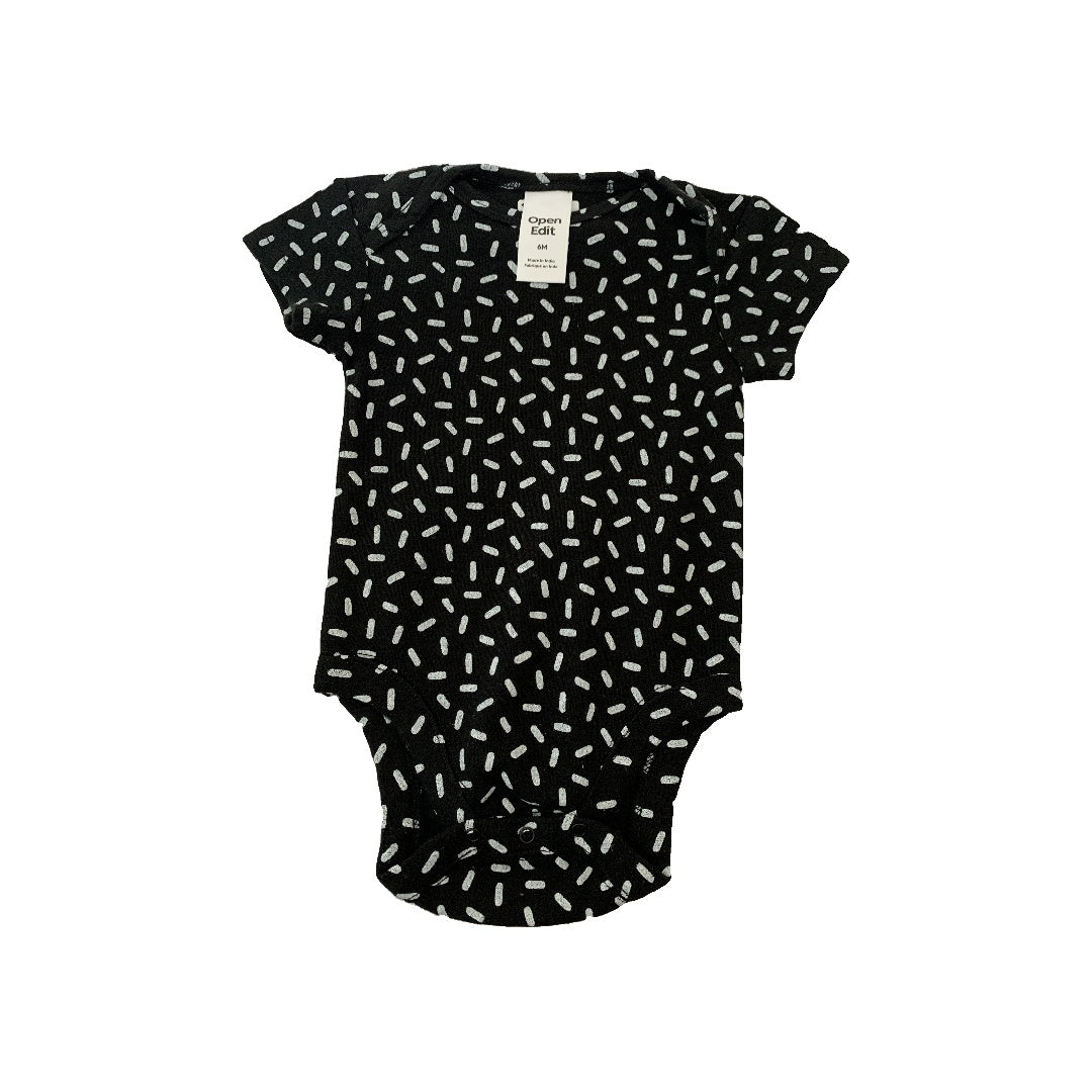 Open Edit Girls Black | White | Pattern Onesie Size: 6 months Black | White | Pattern