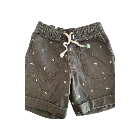 Boys Black | White | Pattern Shorts Size: 2T Black | White | Pattern