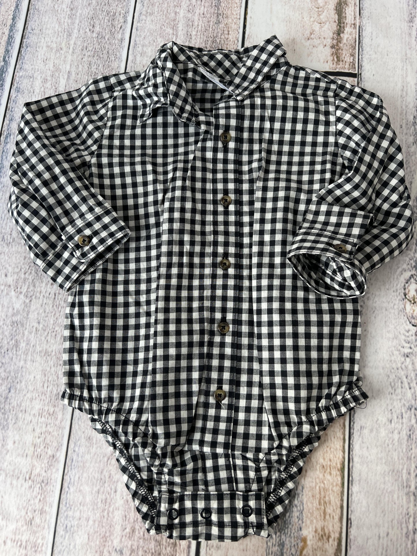 Just Born Boys Black | White | plaid Onesie Size: 18 months Black | White | plaid