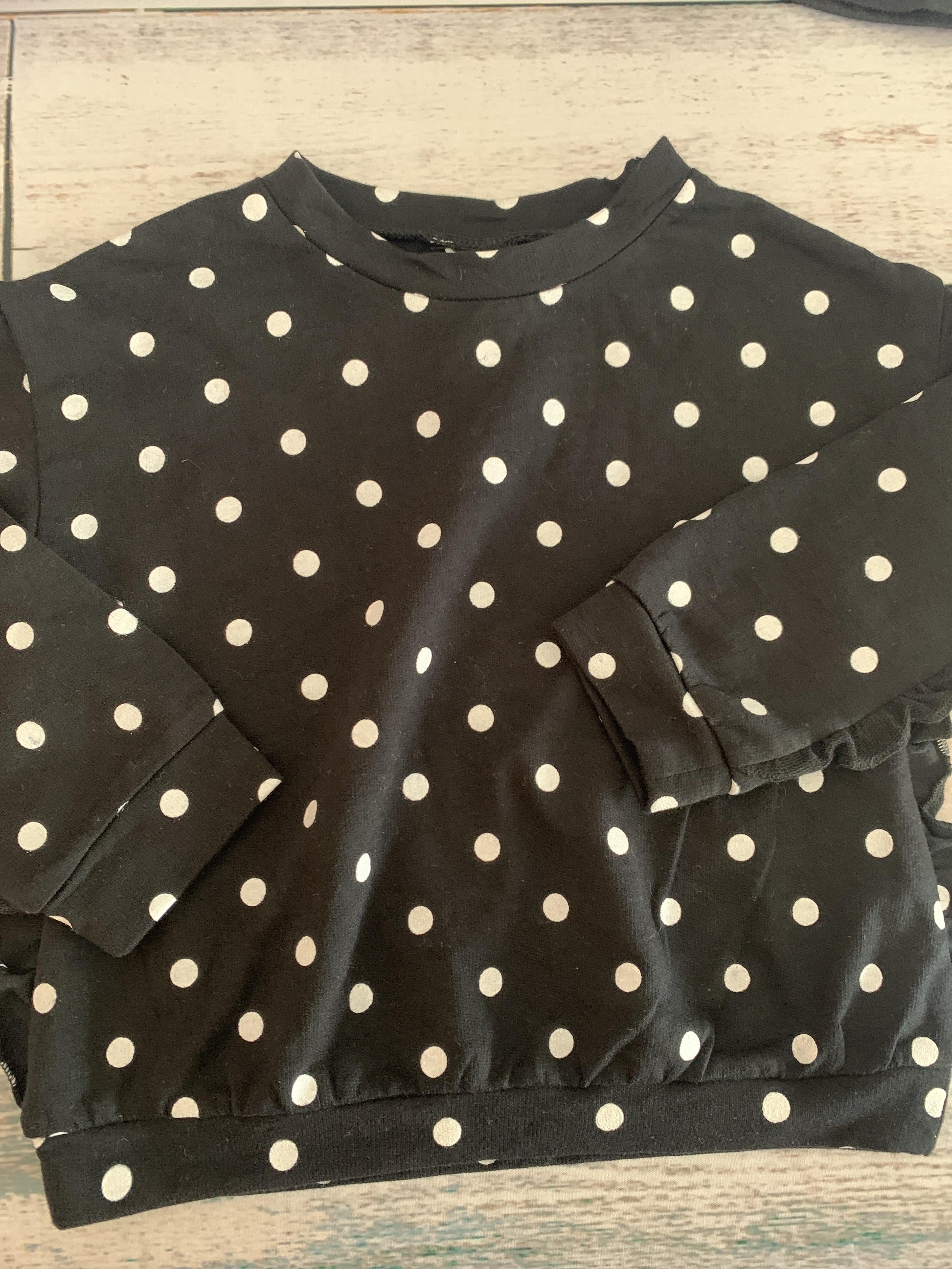 Harper Canyon Girls Black | White | polka dot Sweater Size: 2T Black | White | polka dot