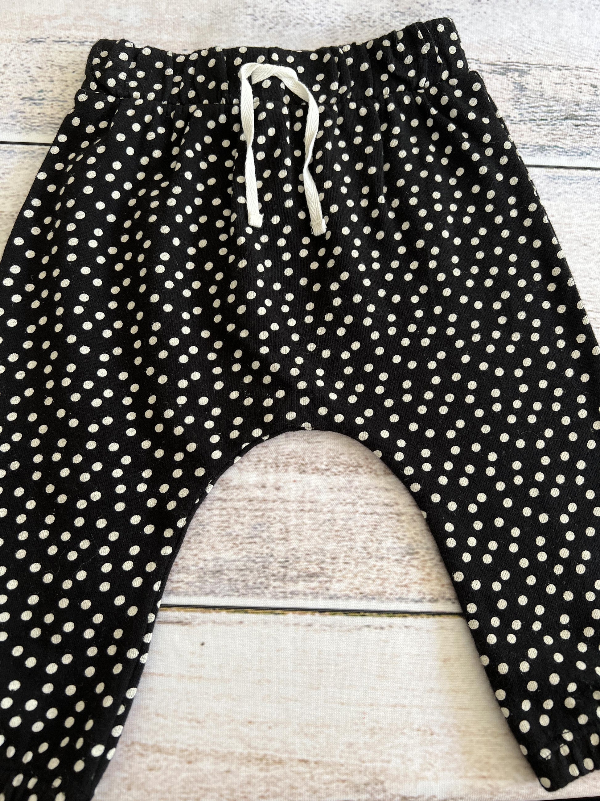Harper Canyon Girls Black | White | polka dot Pants Size: 12 months Black | White | polka dot