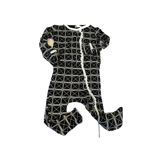 KicKee Pants Girls Black | White | Shapes Long Sleeve Outfit Size: 9-12 Months Black | White | Shapes