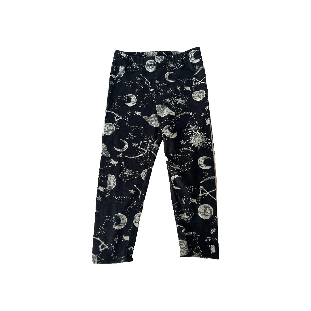 Burt's Bees Unisex Black | White | Space Pajamas Size: 2T Black | White | Space