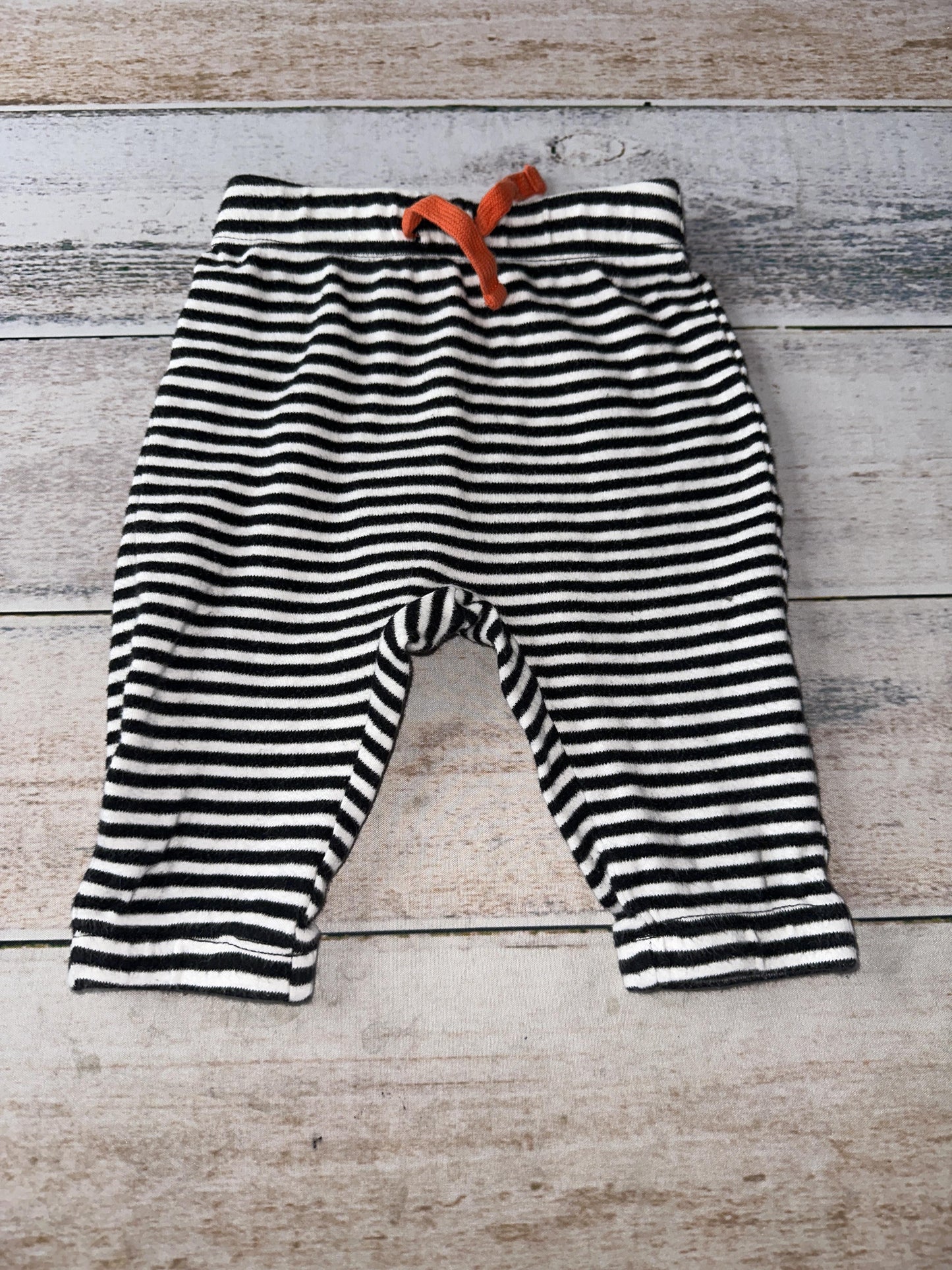 Gymboree Unisex Black | White | Stripe Pants Size: 6-12 months Black | White | Stripe