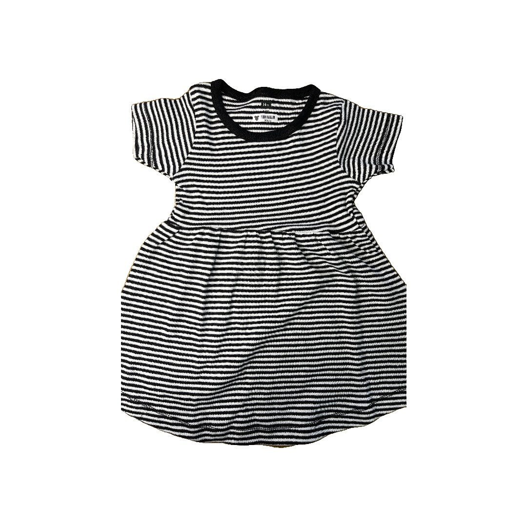 HB Girls Black | White | Stripe Dress Size: 6-9 months Black | White | Stripe