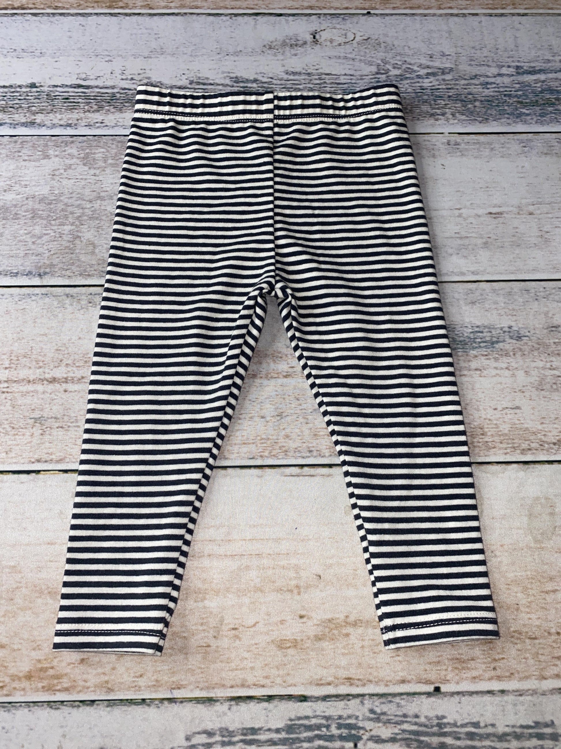Cat & Jack Girls Black | White | Stripe Pants Size: 9 months Black | White | Stripe