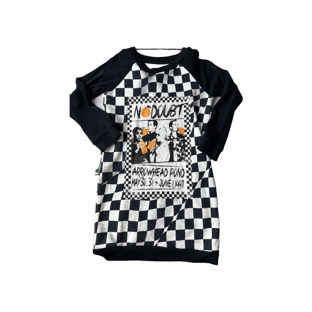 Inchworm Alley Girls Black | White Dress Size: 3T Black | White