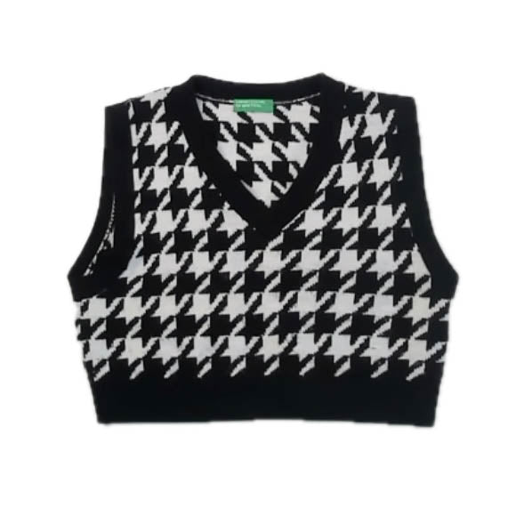 Benetton Girls Black | White Sweater Vest Size: 8-9 Years Black | White