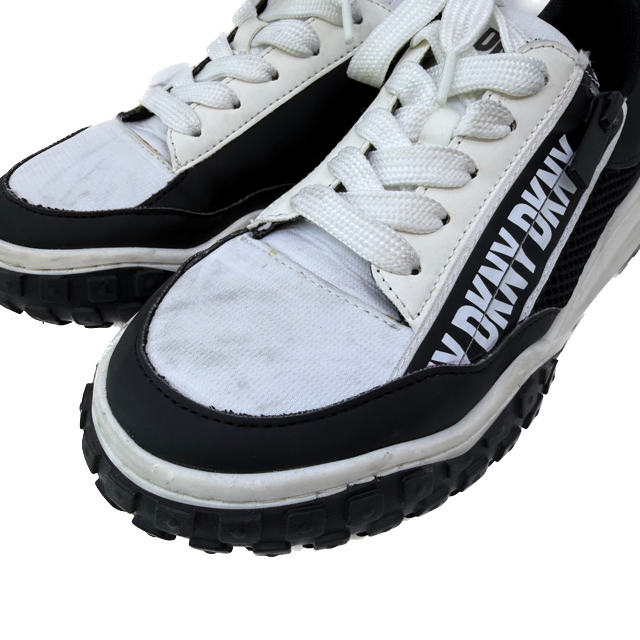 DKNY Unisex Black | White Sneakers Size: 2.5 Youth Black | White