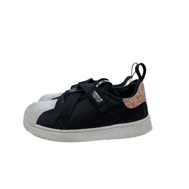 Adidas Girls Black | White Sneakers Size: 9 Toddler Black | White