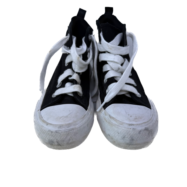 Wonder Nation Unisex Black | White Sneakers Size: Youth 3 Black | White