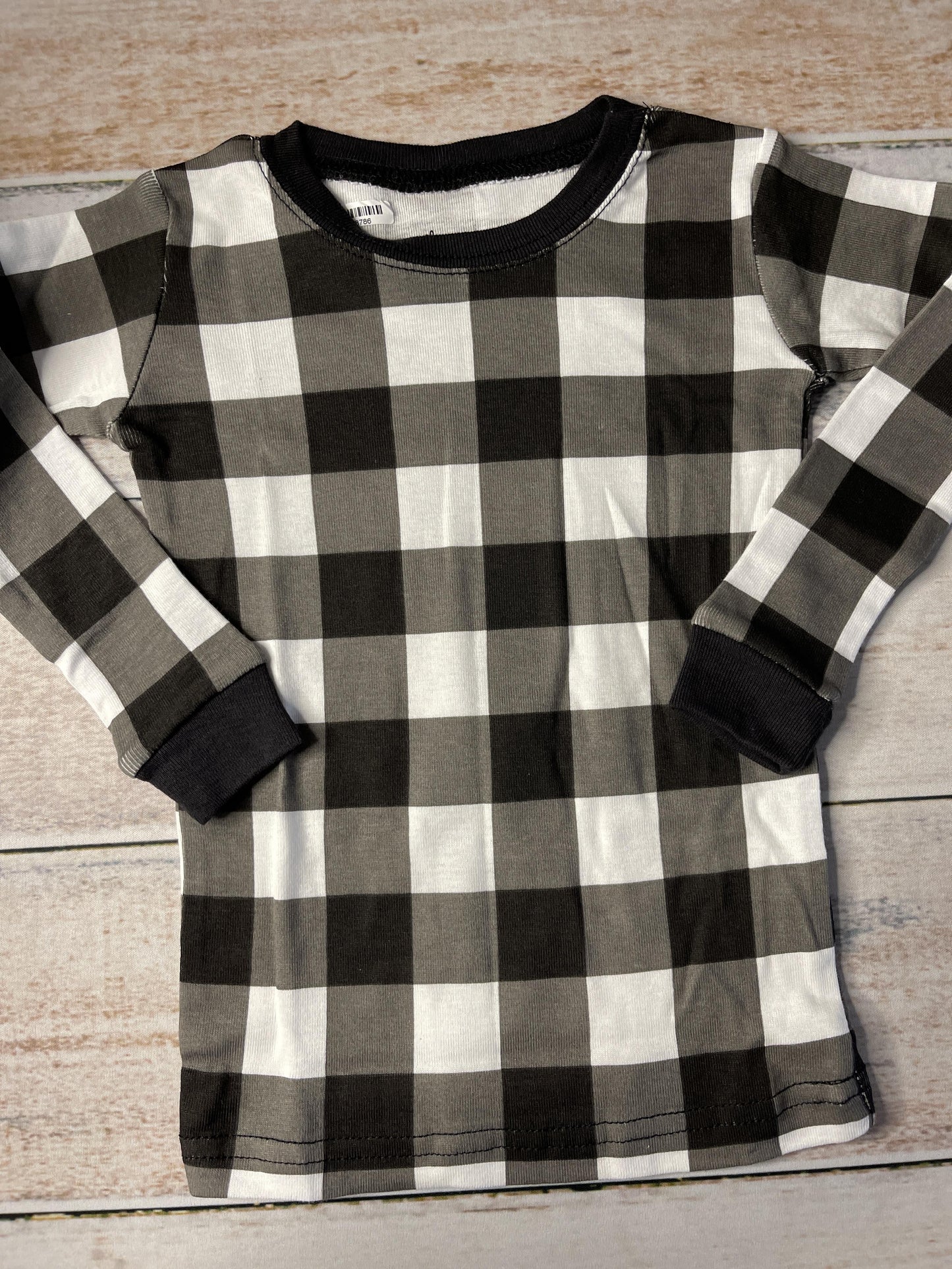 Leveret Boys Black | White Pajamas Size: 2T Black | White