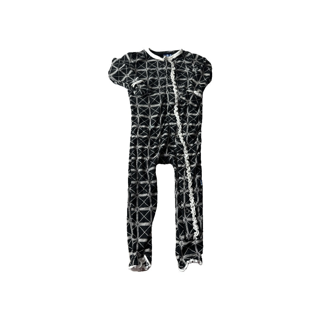 KicKee Pants Girls Black | White Pajamas Size: 9-12 Months Black | White