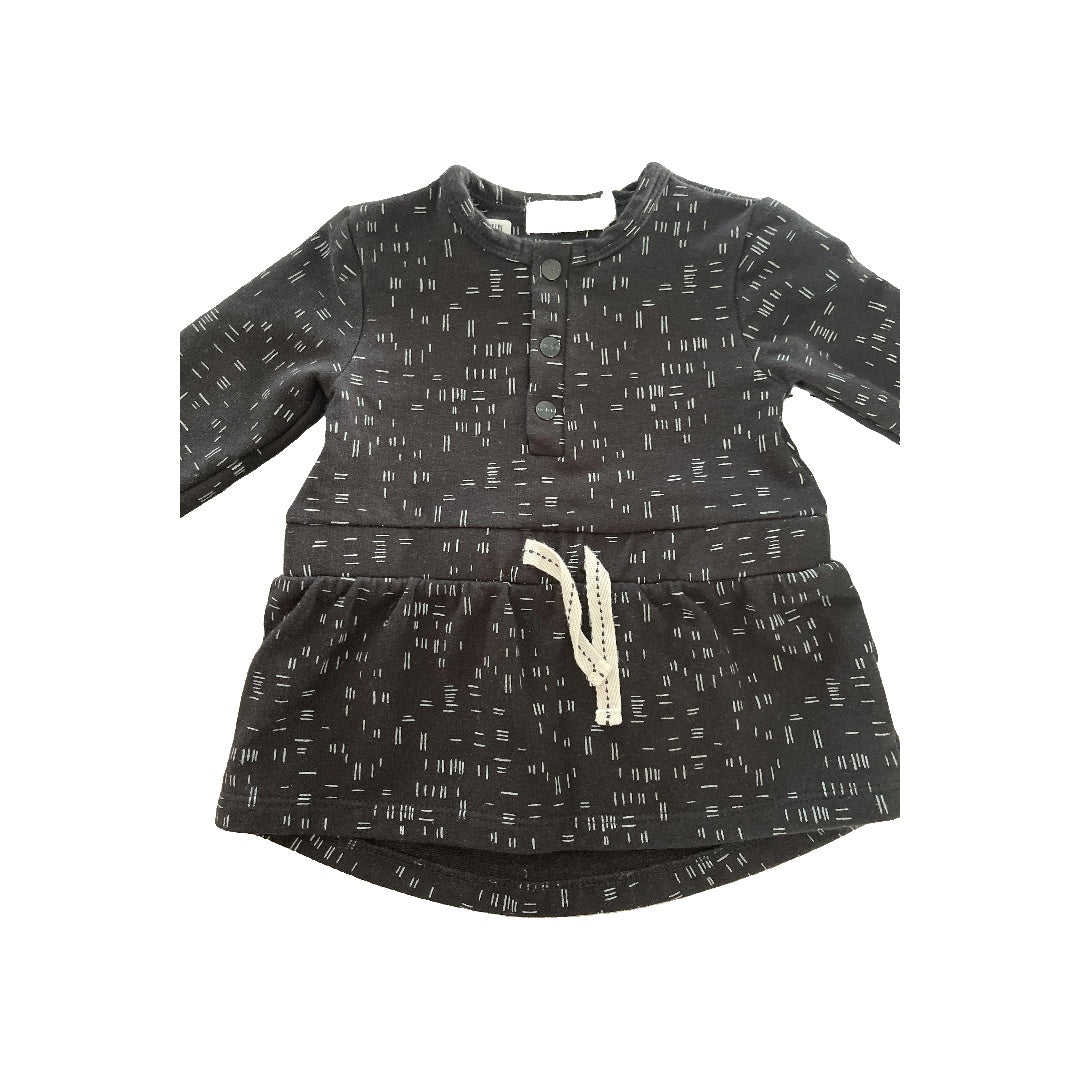 Miles Girls Black | White Dress Size: 3 months Black | White
