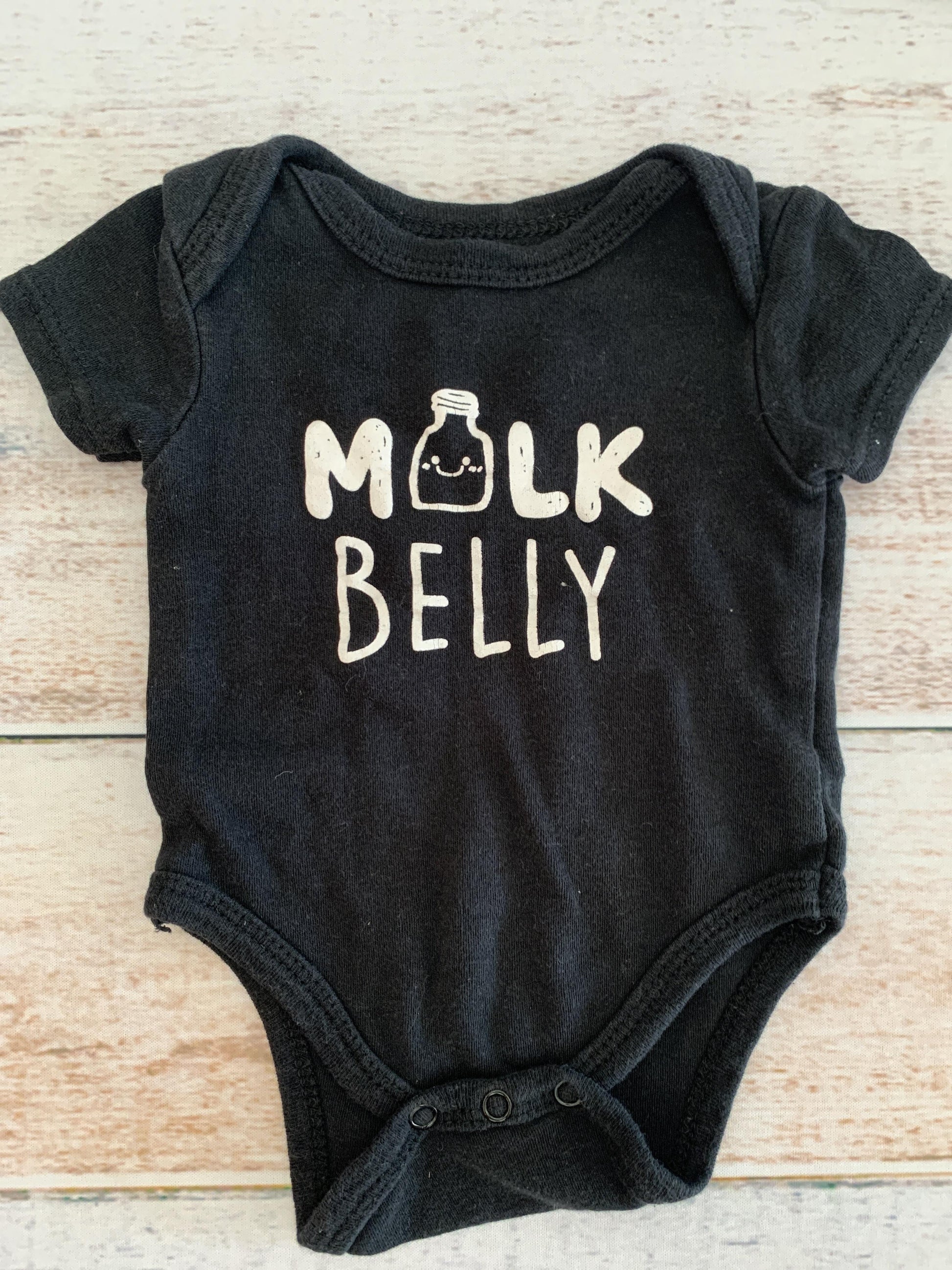 Rene Rofe Unisex Black | White Onesie Size: 0-3 months Black | White