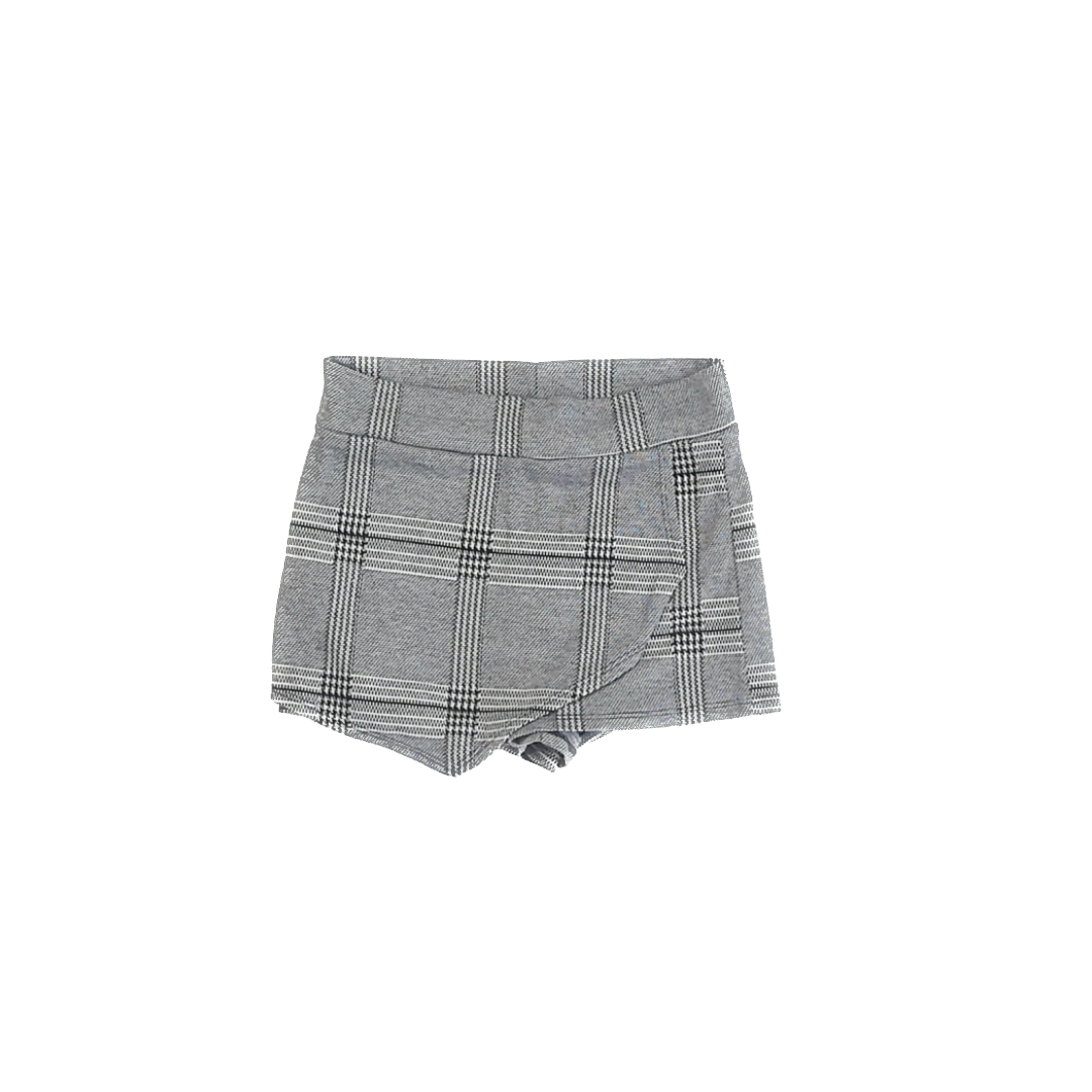 Cheryl Kids Girls Black & White Shorts Size: *7-8 Years Black & White