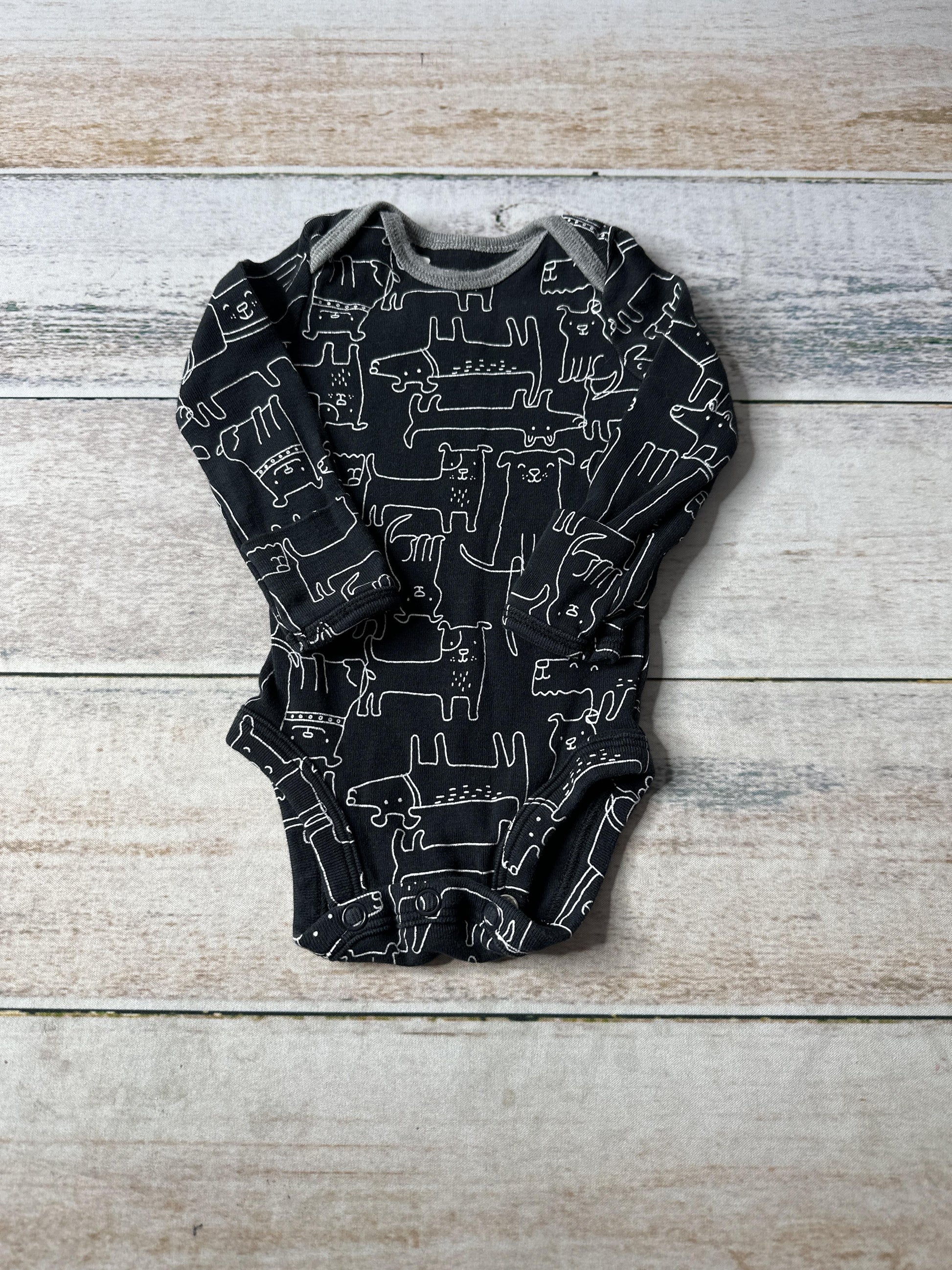 Carters Boys Black | White Onesie Size: Newborn Black | White