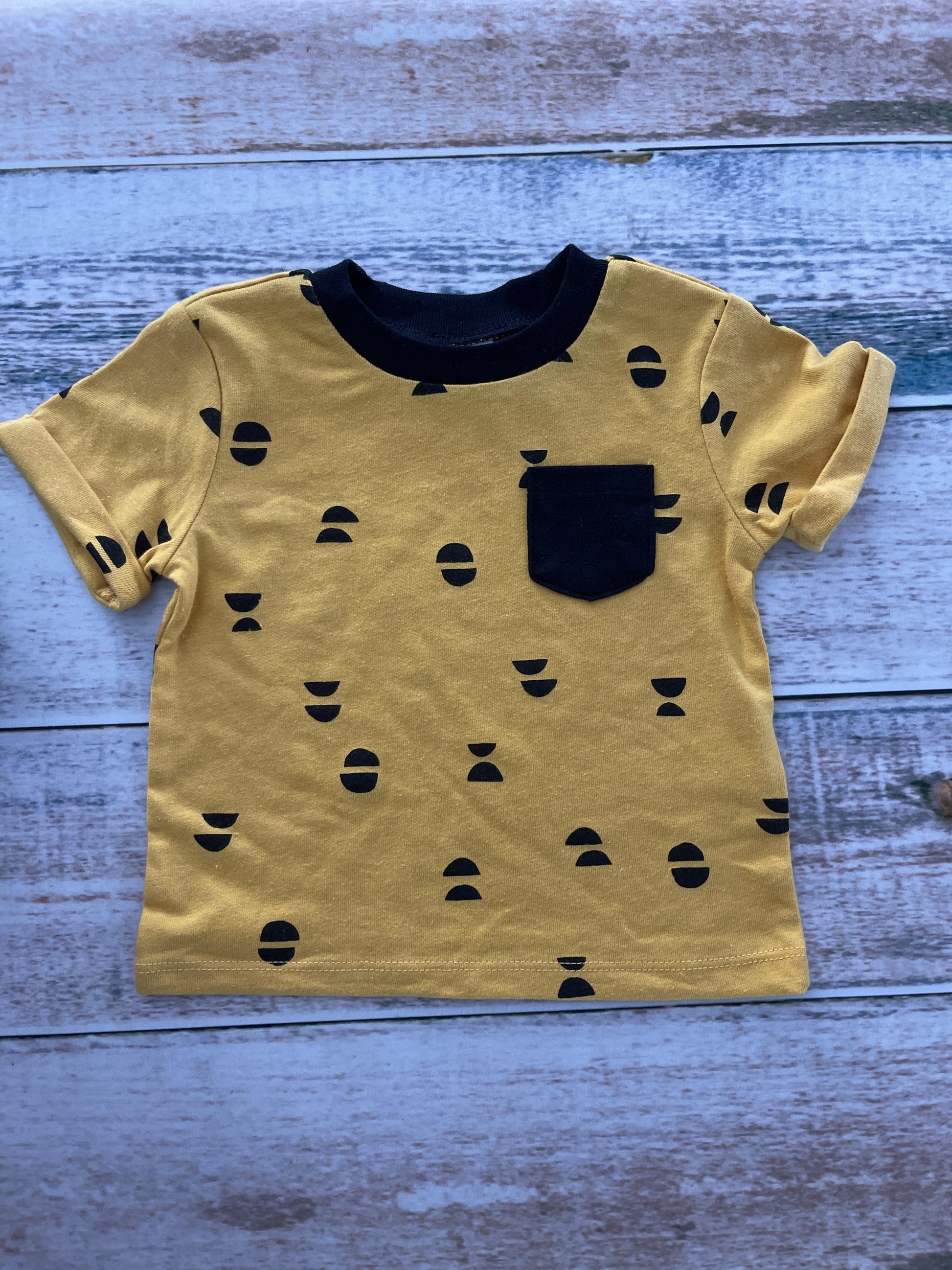 PL Baby Boys Black | Yellow T-Shirt Size: 3-6 months Black | Yellow