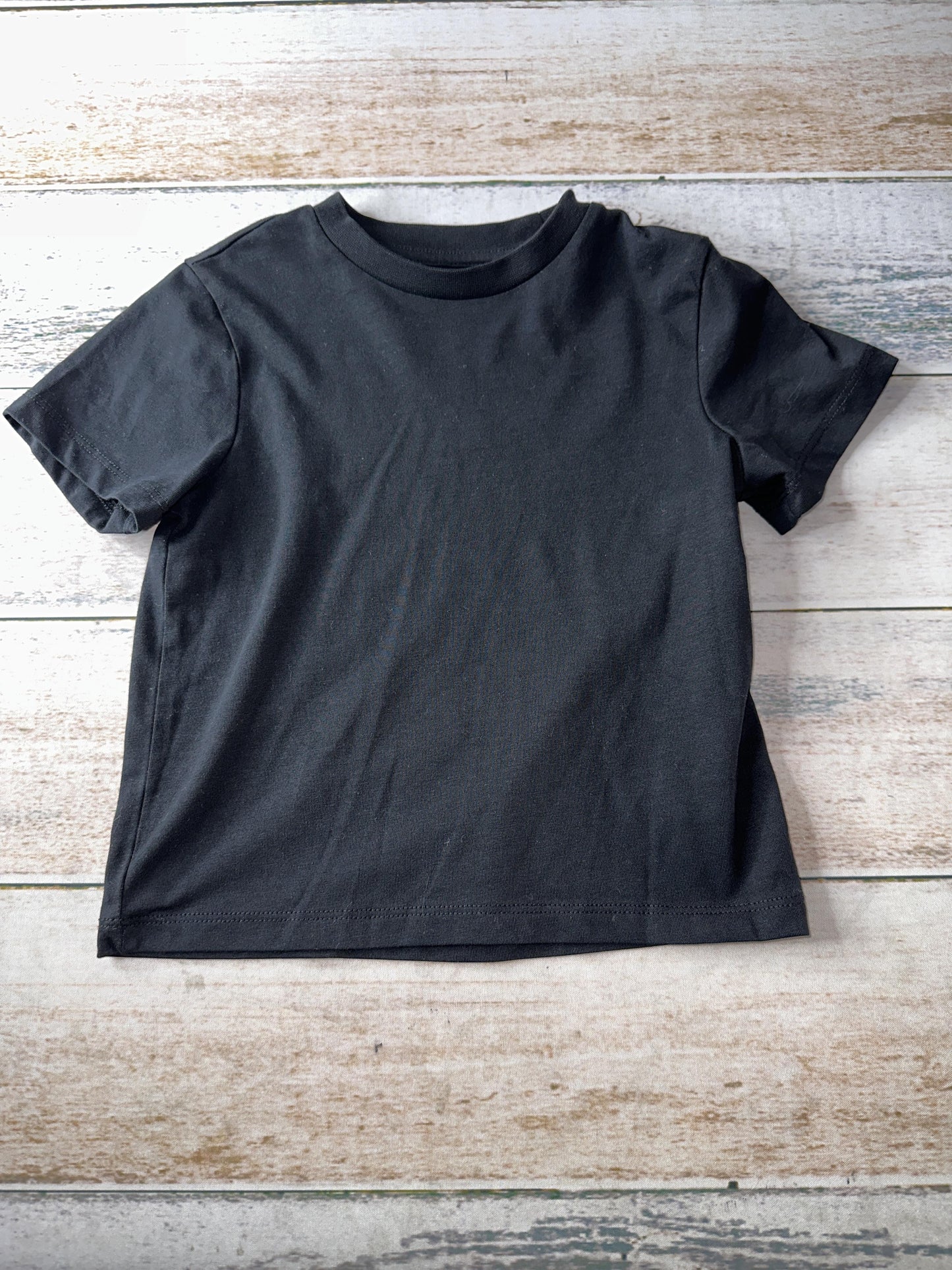 Nordstrom Unisex Black T-Shirt Size: 2T Black