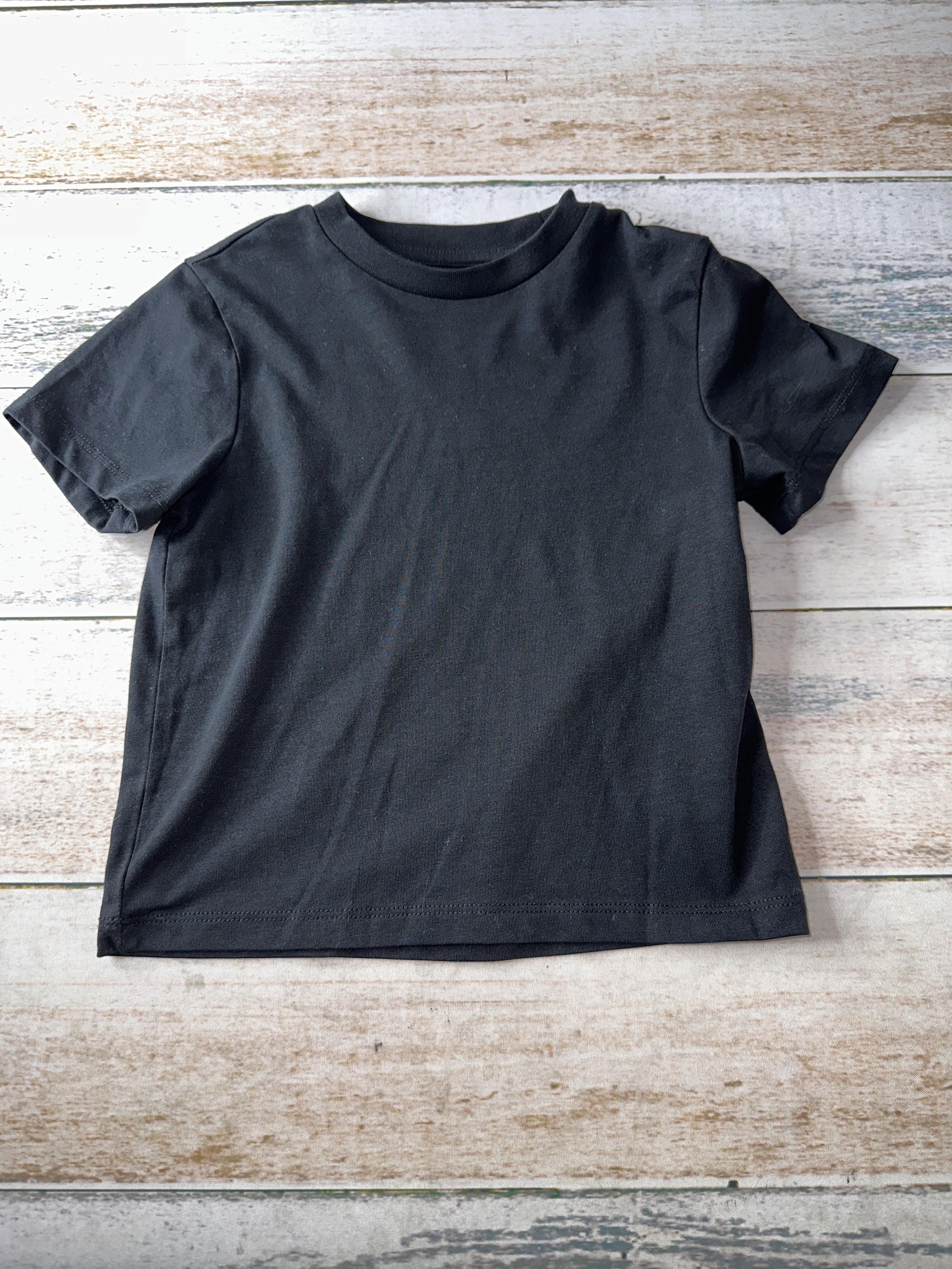 Nordstrom Unisex Black T-Shirt Size: 2T Black