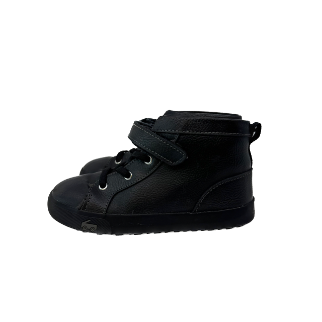 See Kai Run Boys Black Boots Size: 11 Toddler Black