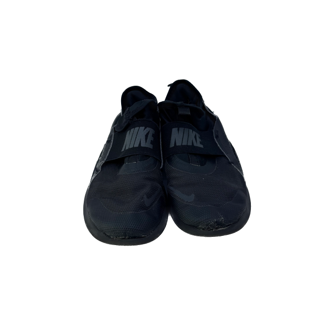 Nike Boys Black Shoes Size: 2Y Black