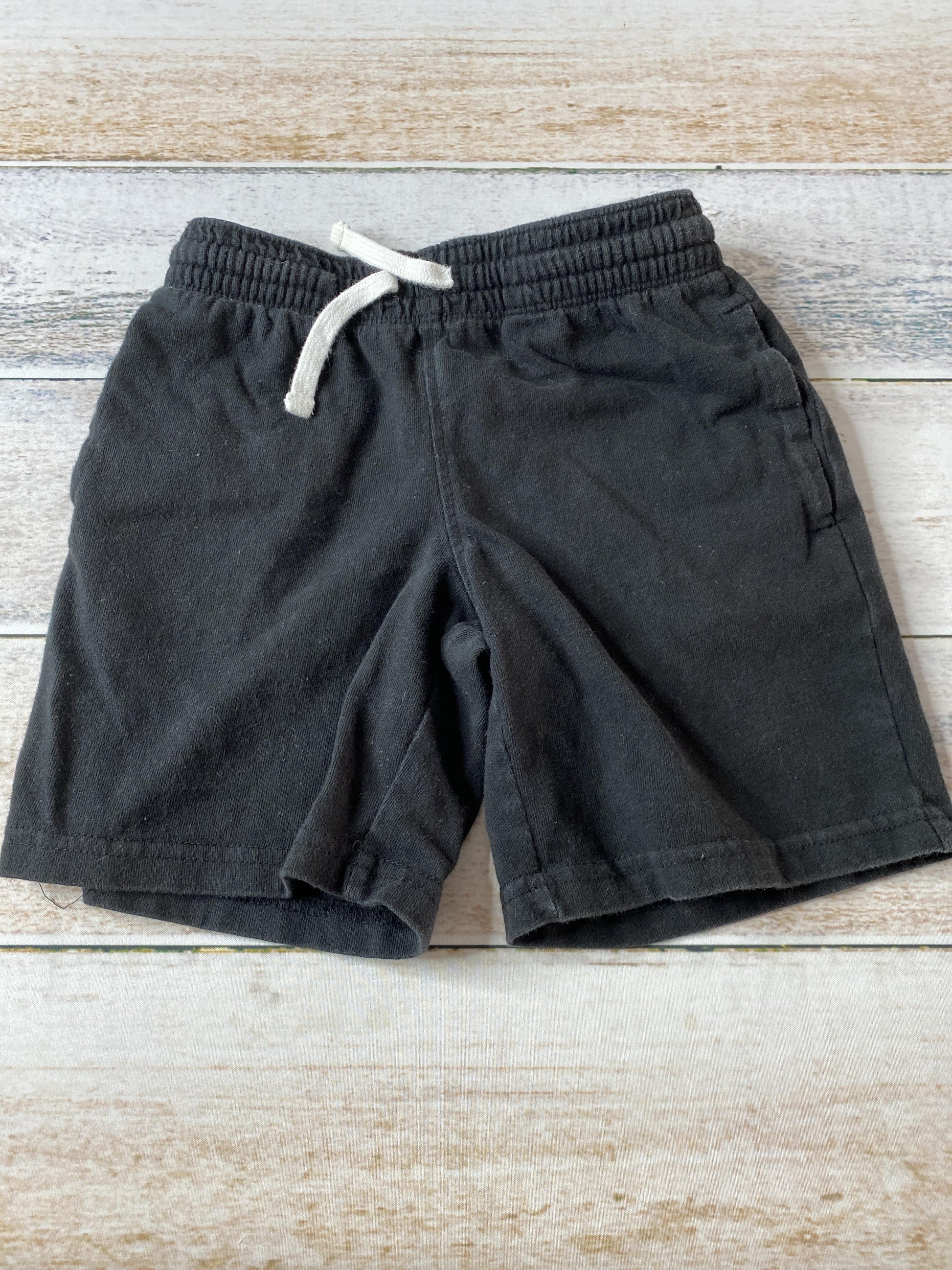 Crazy 8 Boys Black Shorts Size: 4T Black
