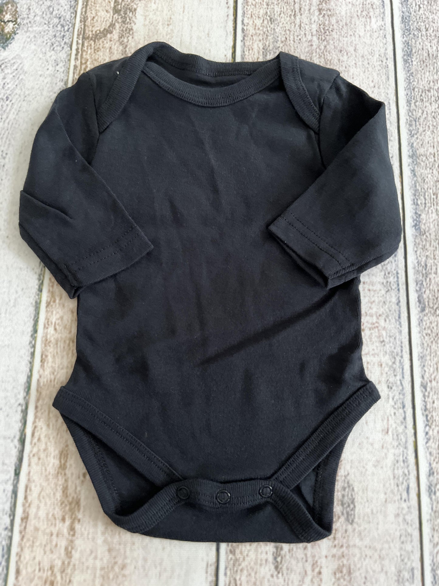 Leveret Boys Black Onesie Size: 0-3 months Black