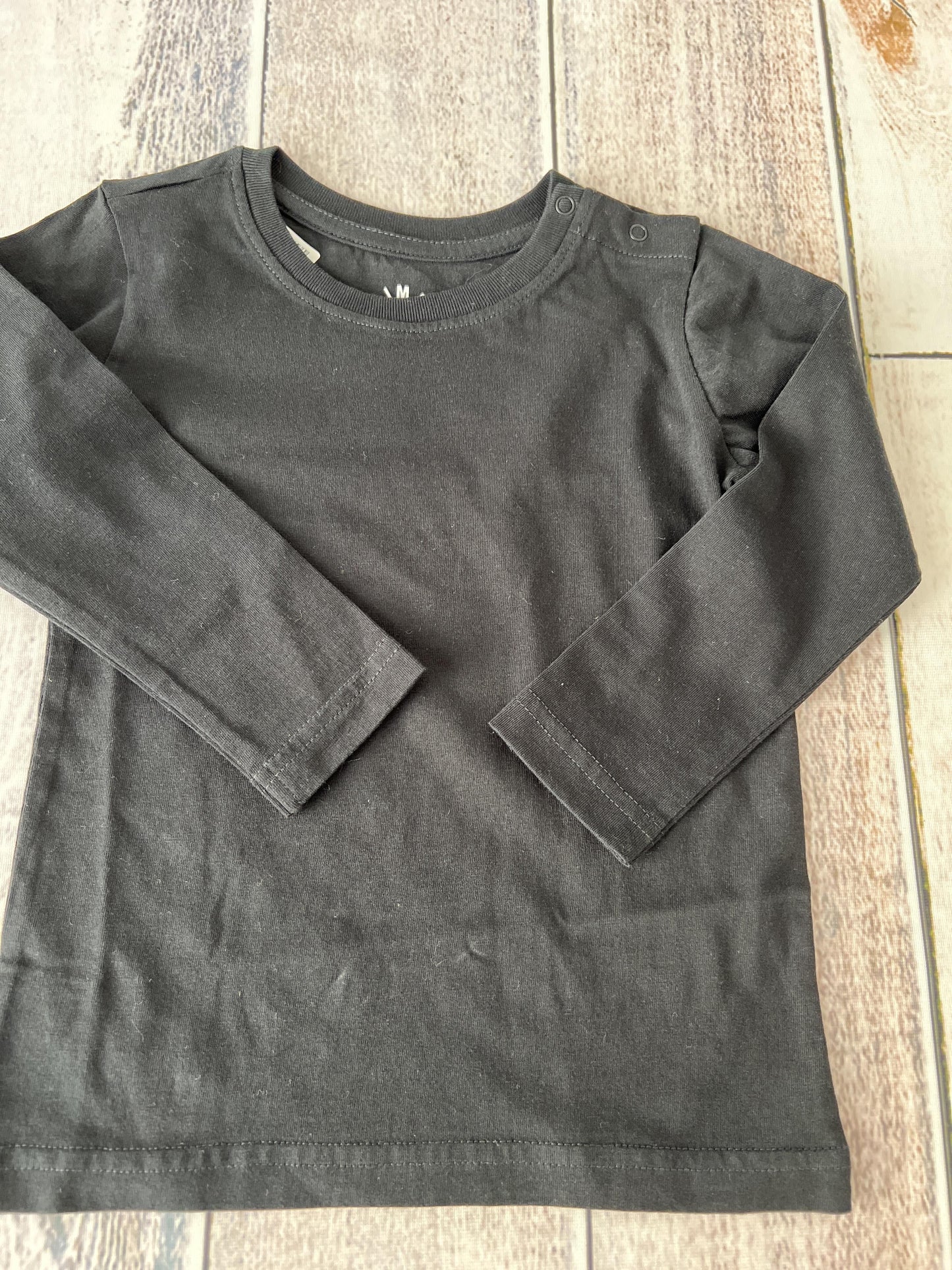 Primary Unisex Black Long Sleeve Shirt Size: 18-24 months Black