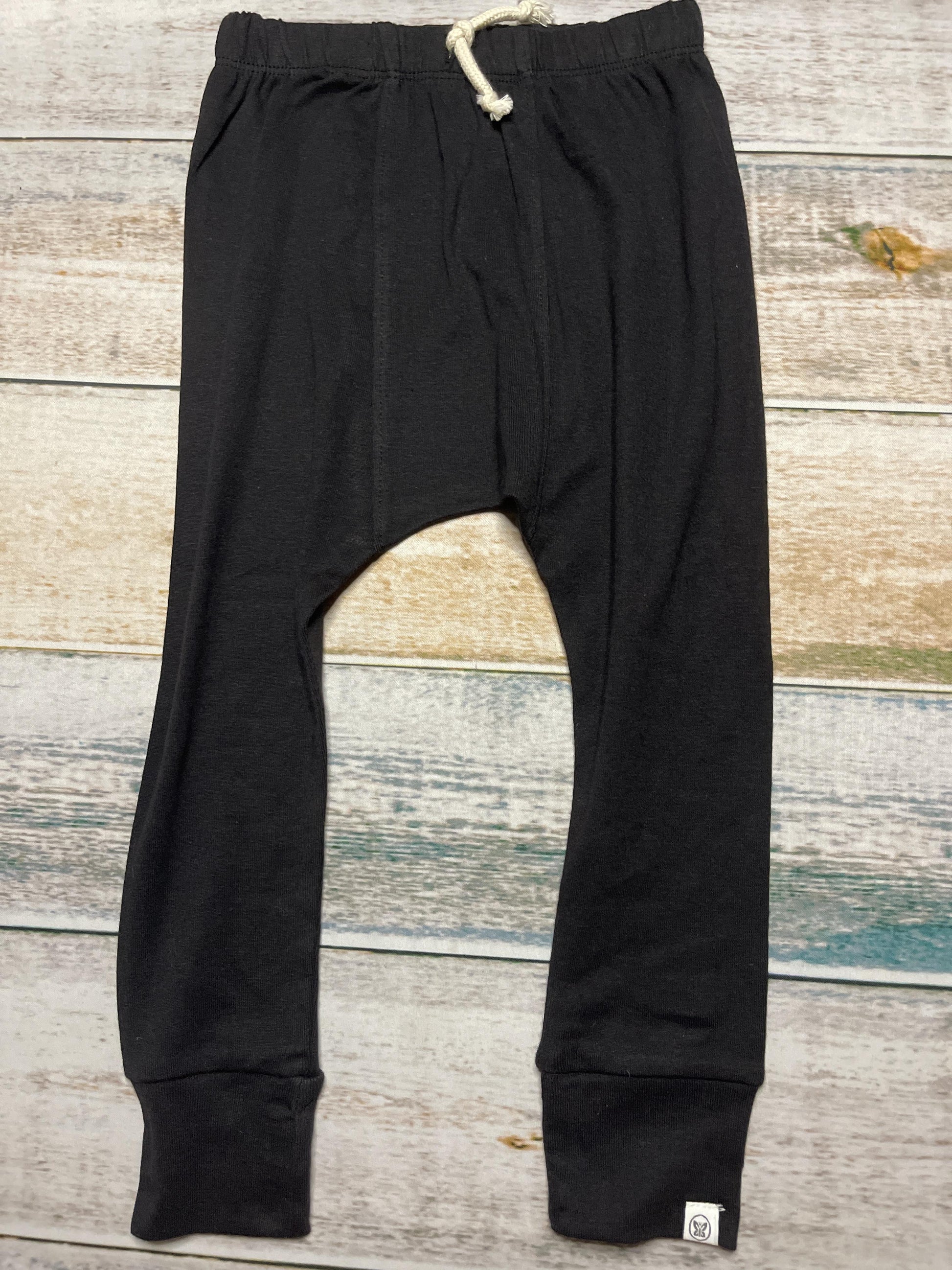 Honest Co Unisex Black Pants Size: 2T Black