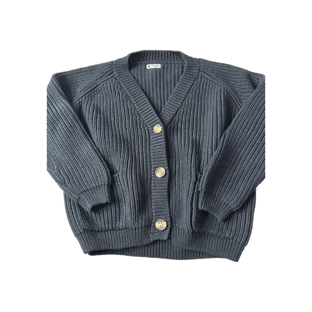 Unisex Black Sweater Size: 4-5 Years Black