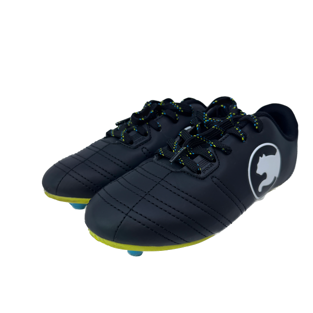 Puma Unisex Black Sneakers Size: 2 Youth Black