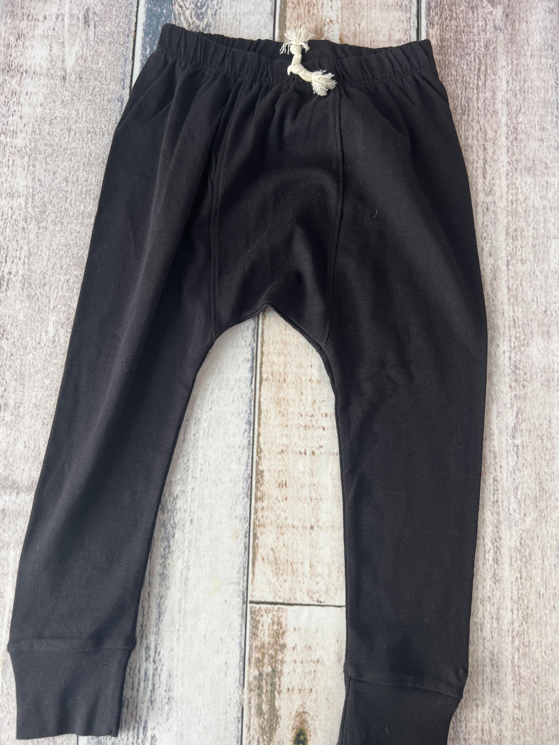 Honest co Boys Black Pants Size: 3T Black