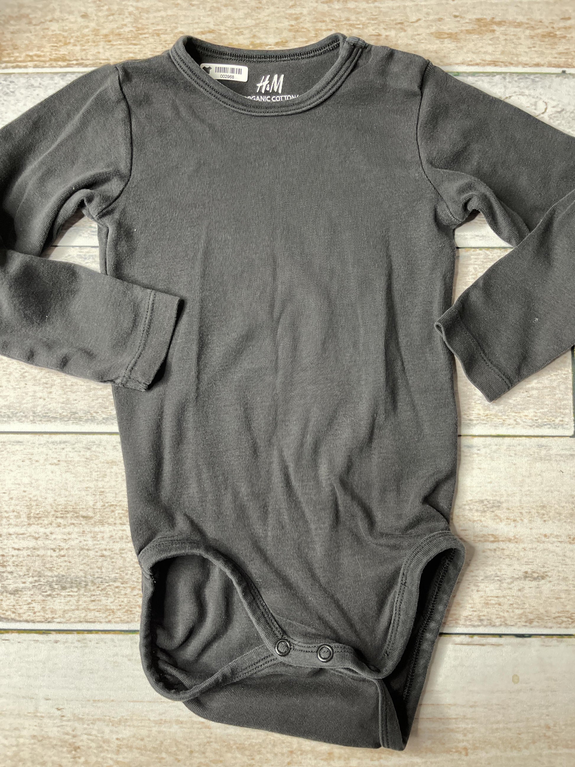 H&M Boys Black Onesie Size: 18-24 months Black