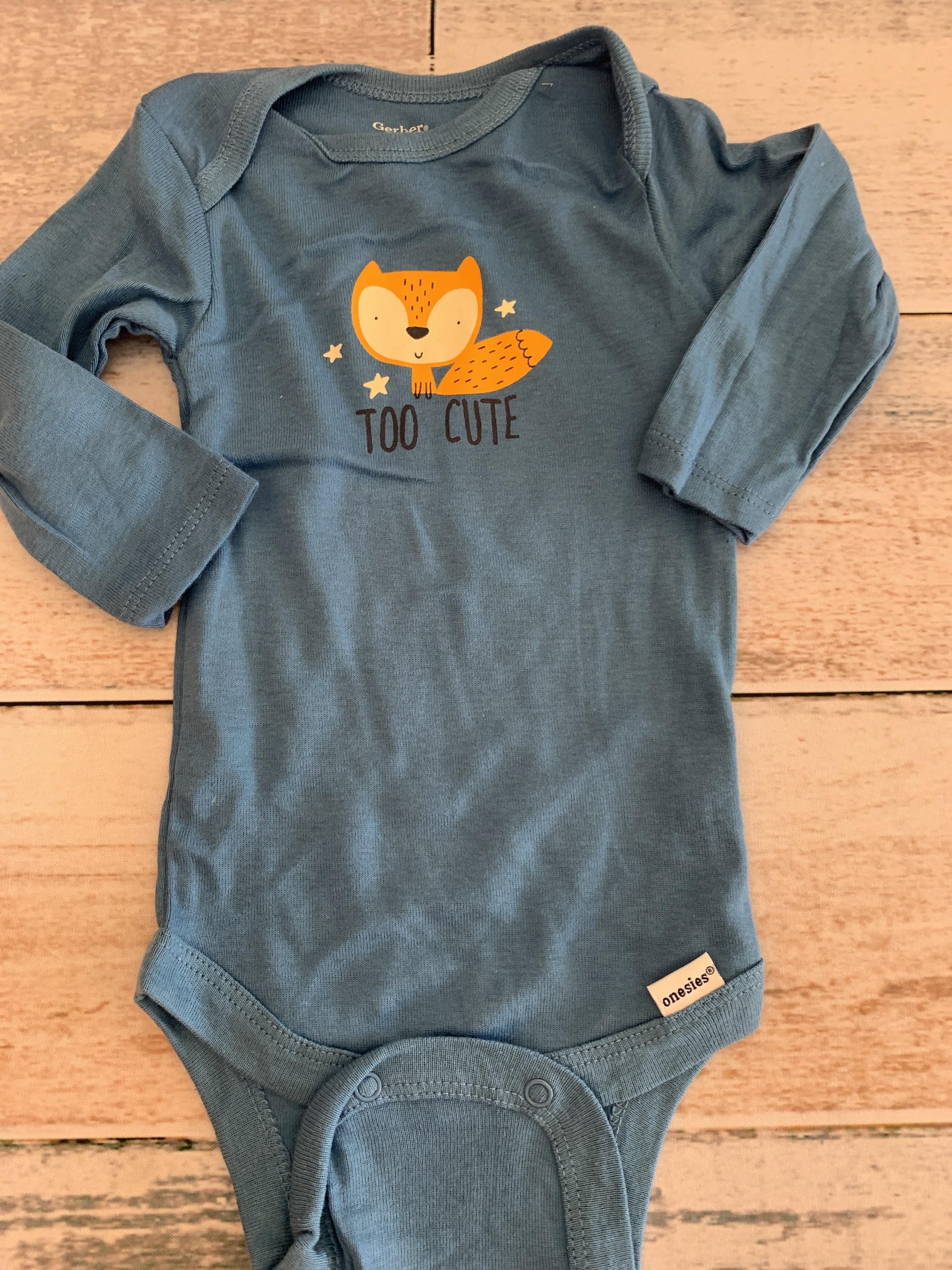 Gerber organic Boys Blue | animals Onesie Size: 0-3 months Blue | animals
